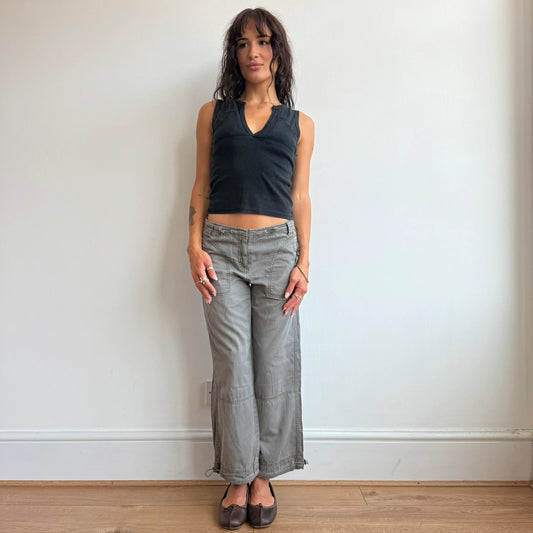 Khaki toggle waist capris / cargo trousers - Size XS